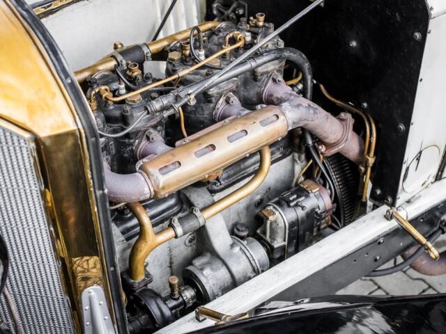 Mercedes-Benz -