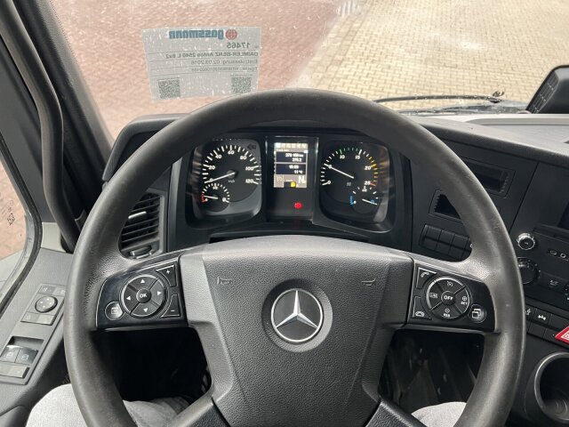Mercedes-Benz Antos