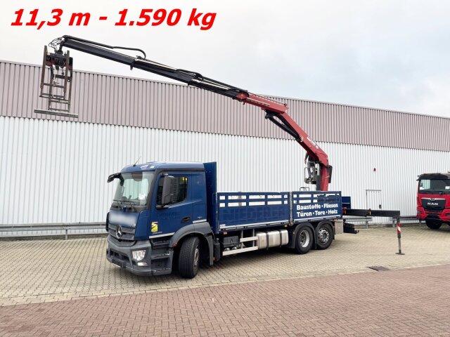 Mercedes-BenzAntos 2540 L 6x2, Heckkran HMF 2110-L3, Lenkachse