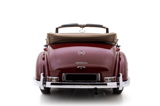 Mercedes-Benz 300