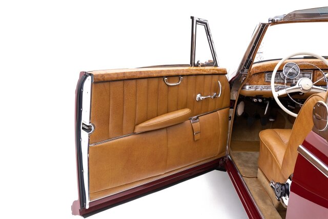 Mercedes-Benz 300