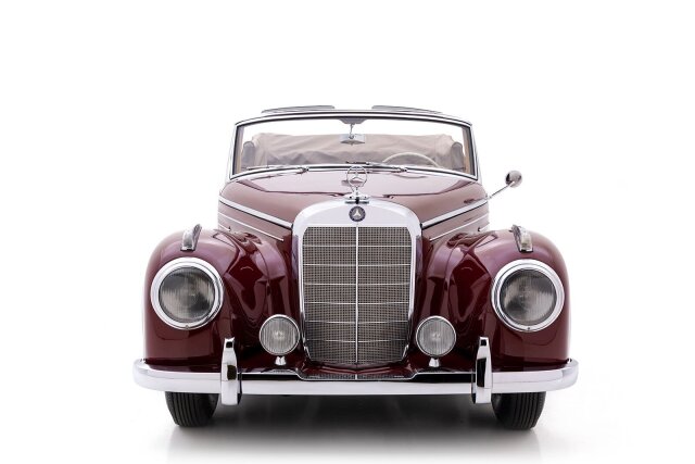 Mercedes-Benz 300