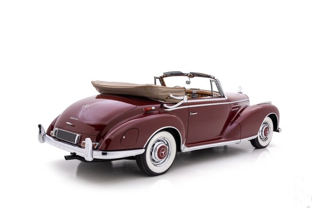 Mercedes-Benz 300