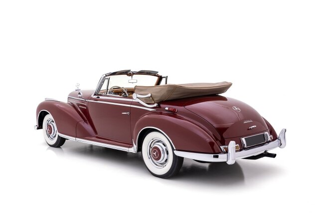 Mercedes-Benz 300