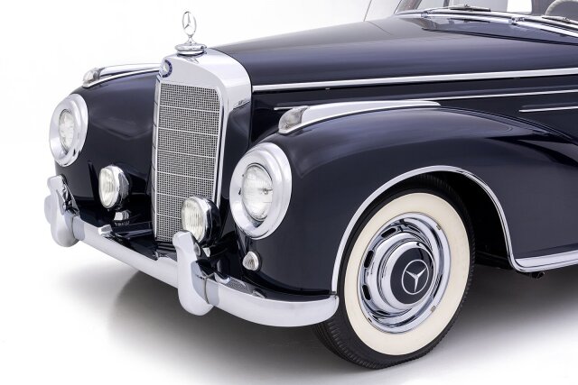 Mercedes-Benz 300