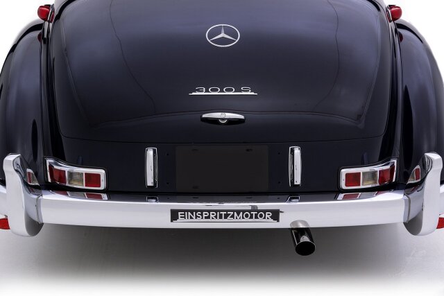 Mercedes-Benz 300