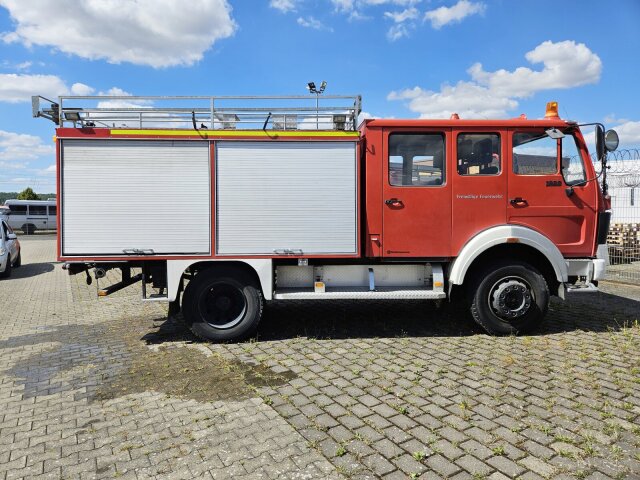 Mercedes-Benz -