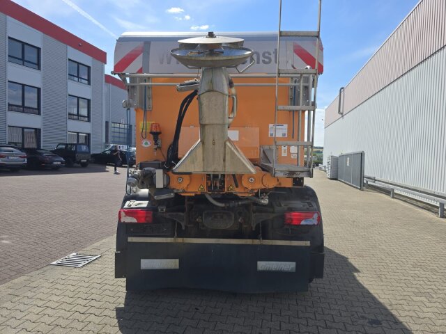 MAN F10