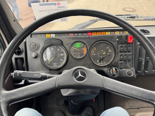 Mercedes-Benz -