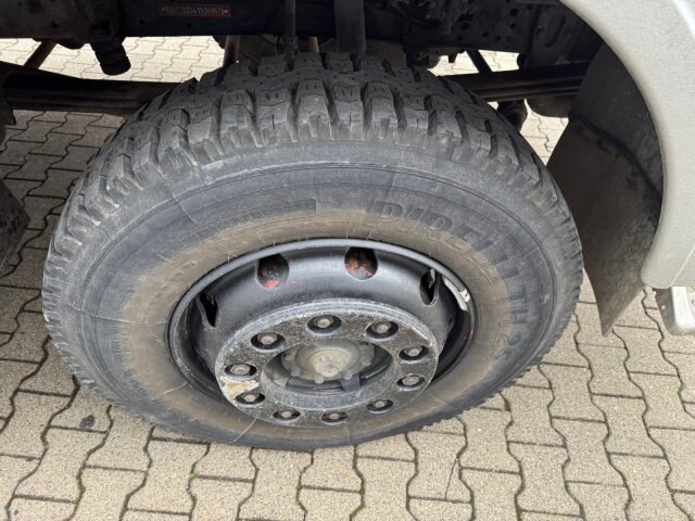 Mercedes-Benz -