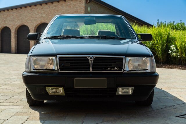 Lancia Thema