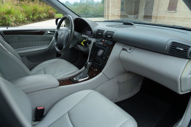 Mercedes-Benz C 320