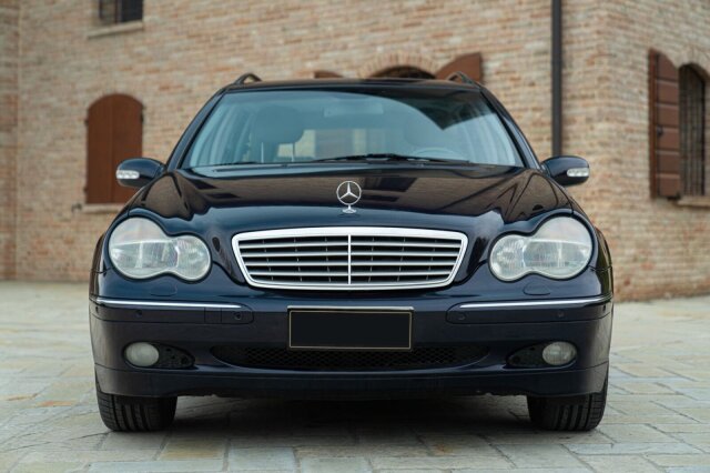Mercedes-Benz C 320
