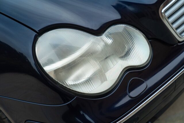 Mercedes-Benz C 320