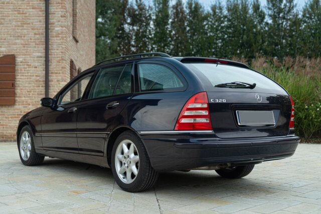 Mercedes-Benz C 320