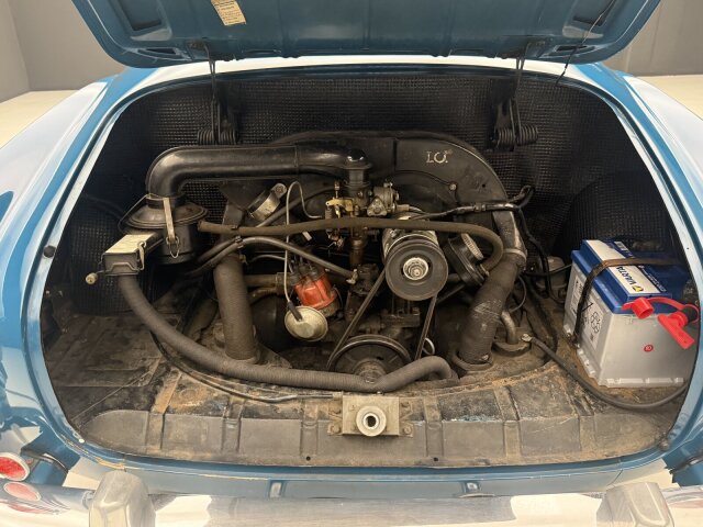 Volkswagen Karmann Ghia