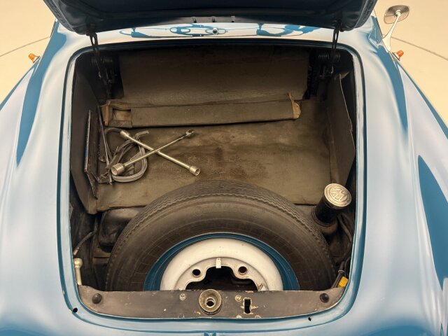 Volkswagen Karmann Ghia