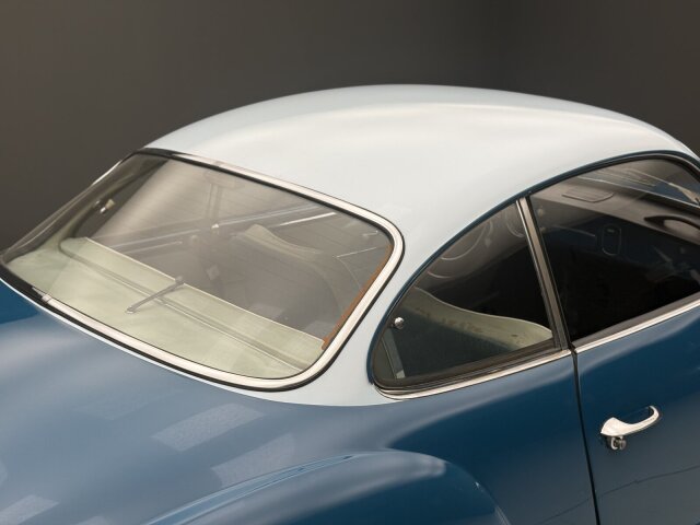 Volkswagen Karmann Ghia