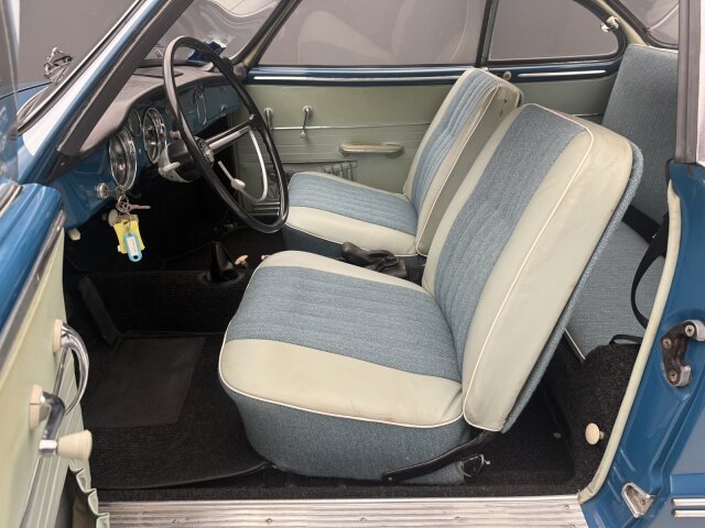 Volkswagen Karmann Ghia