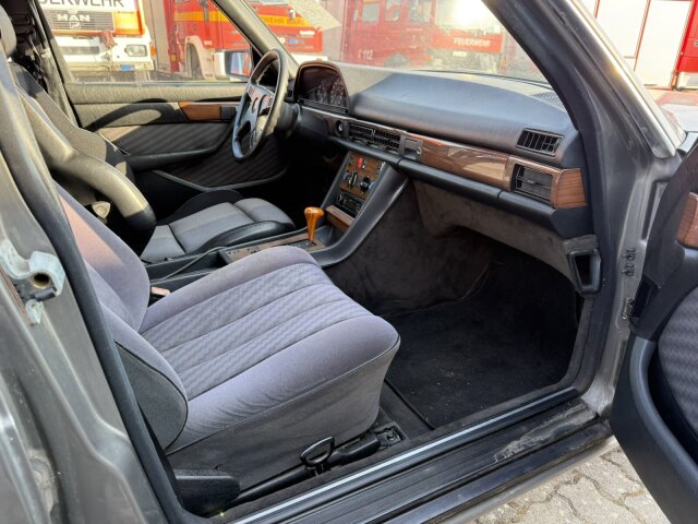 Mercedes-Benz 500