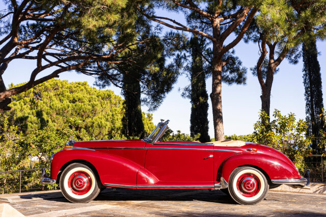 Mercedes-Benz 300