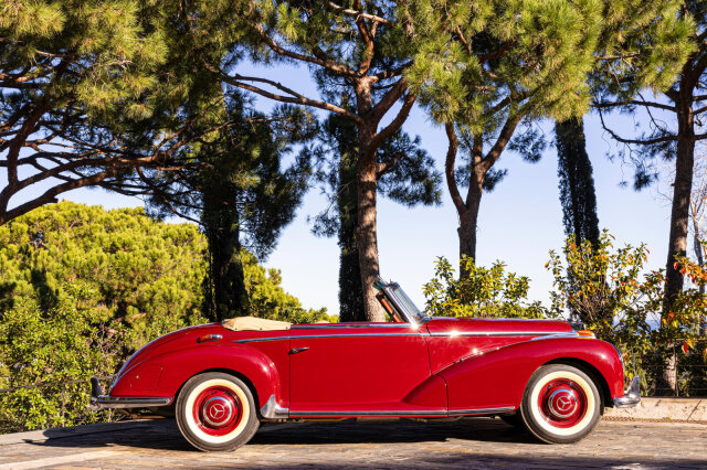 Mercedes-Benz 300