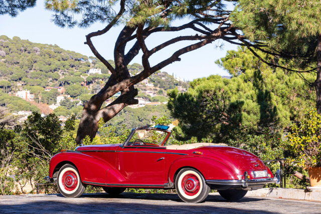 Mercedes-Benz 300