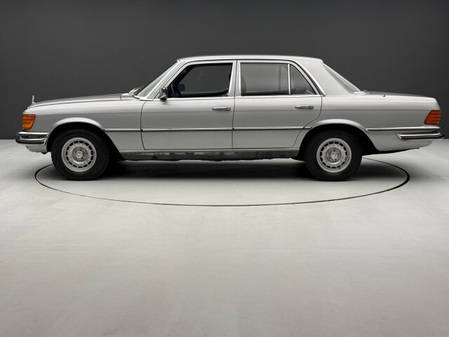 Mercedes-Benz 450