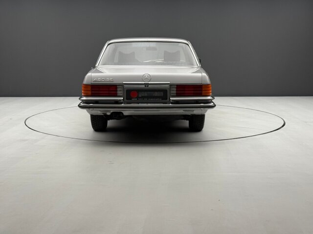 Mercedes-Benz 450