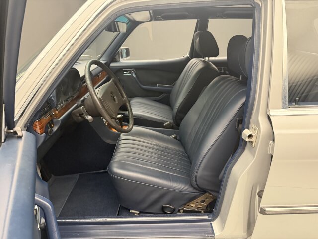 Mercedes-Benz 450