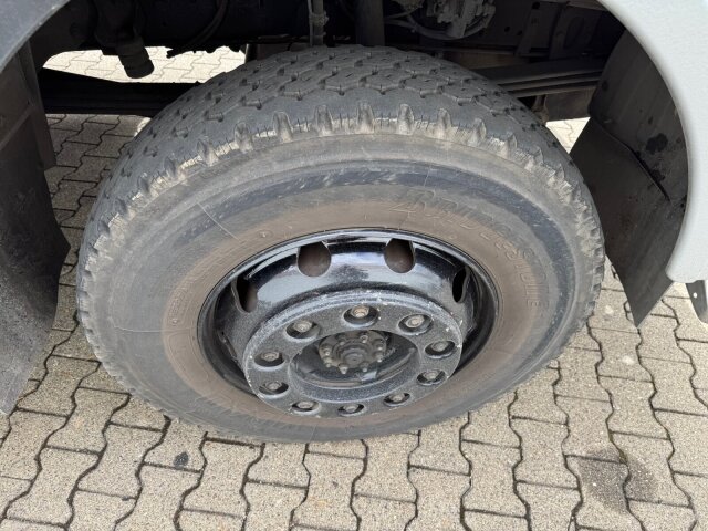 Mercedes-Benz -