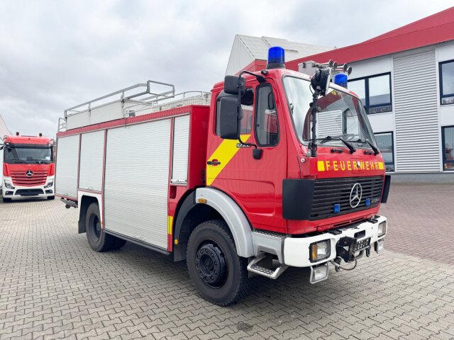 Mercedes-Benz -