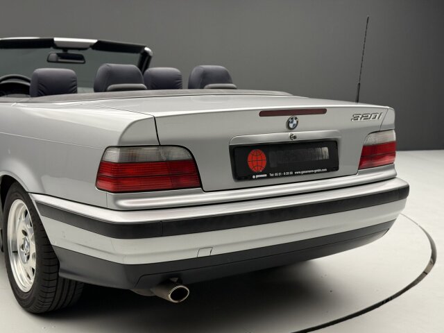 BMW 320 i