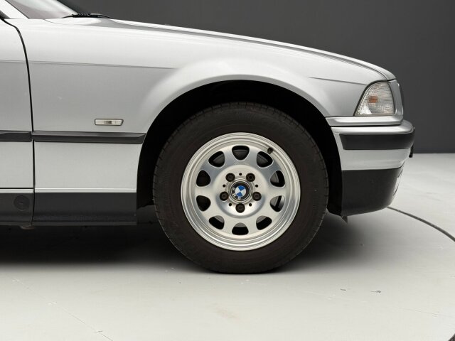 BMW 320 i