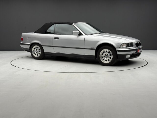 BMW 320 i