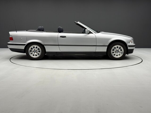 BMW 320 i