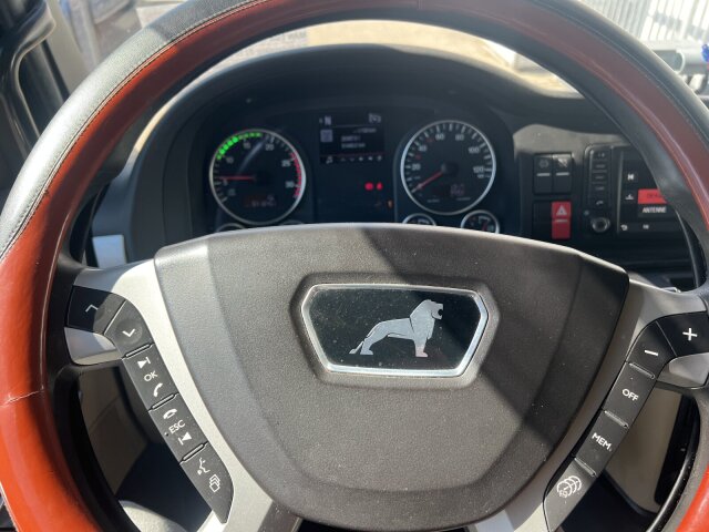 MAN TGX
