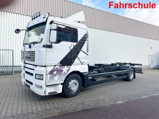 MANTGA 18.350 4x2 LL, Fahrschulausstattung