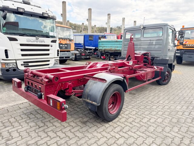Mercedes-Benz -