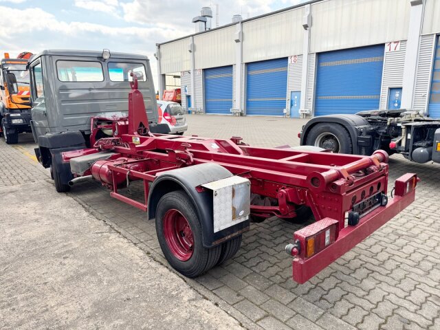 Mercedes-Benz -