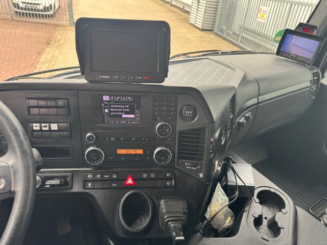 Mercedes-Benz Arocs