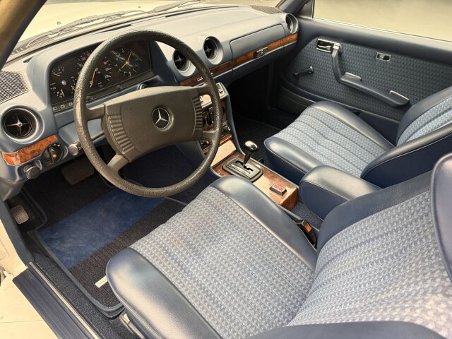 Mercedes-Benz 280