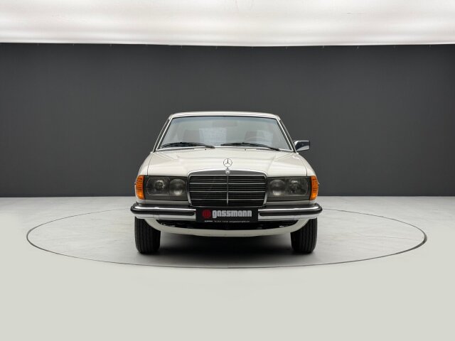 Mercedes-Benz 280