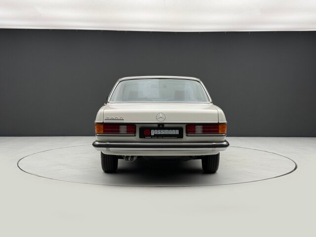 Mercedes-Benz 280