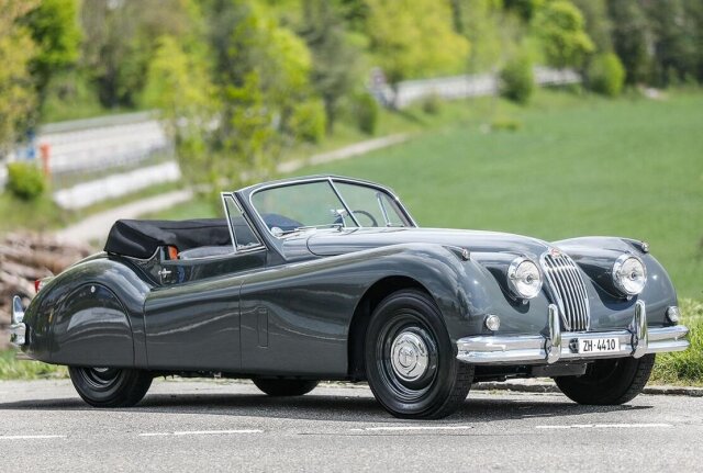 
            Jaguar XK 140 DHC Cabriolet - Matching-Numbers        