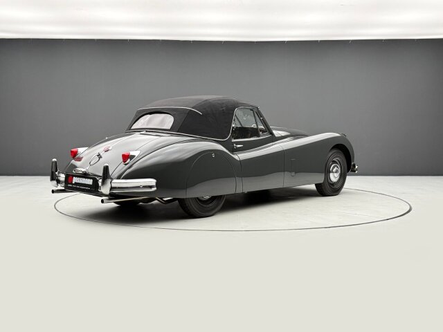 Jaguar XK