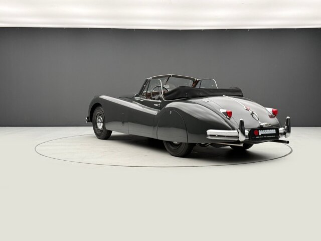Jaguar XK