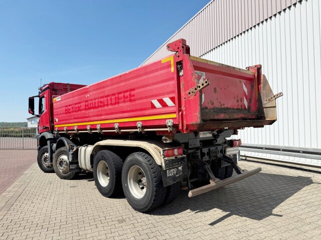 Mercedes-Benz Arocs