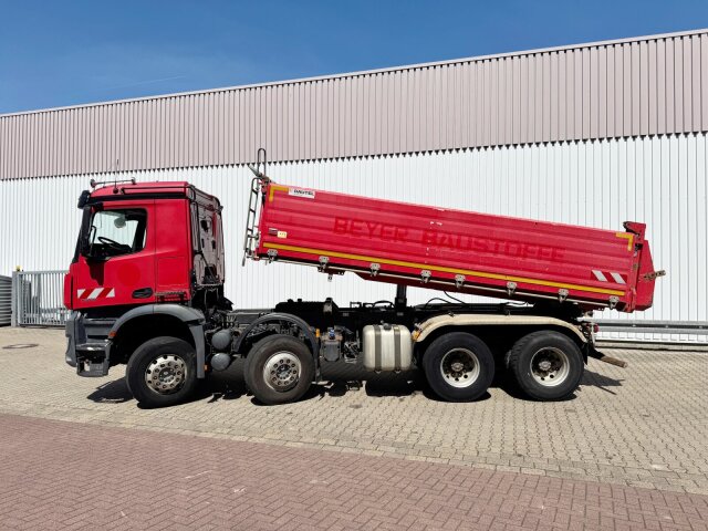 Mercedes-Benz Arocs