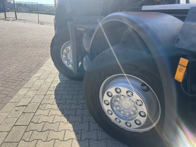 Mercedes-Benz Arocs